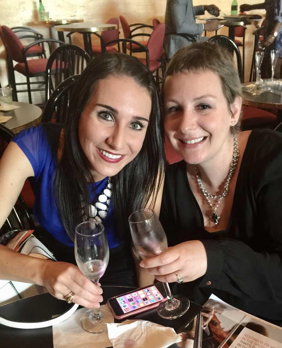 woman and her sister who died of cancer